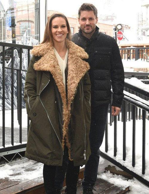 Hilary Swank evlendi güzelliği ve zerafetiyle törene damga vurdu! - Resim: 1