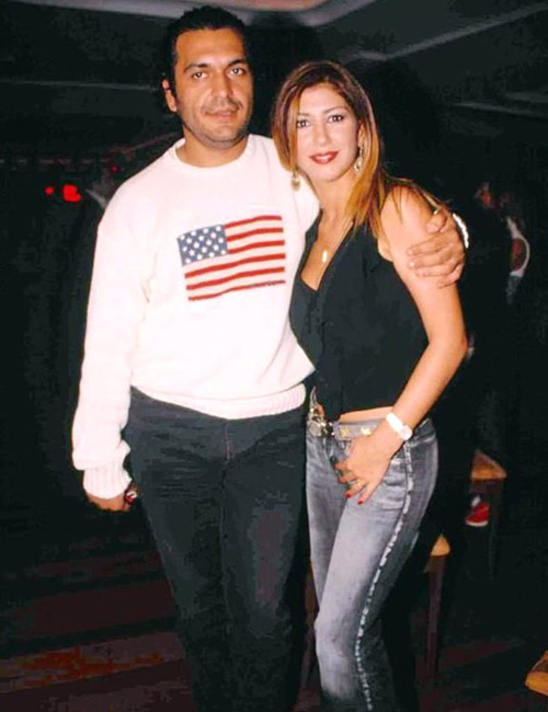 Arabada basılanlar öpüşürken yakalananlar! İşte eşlerini aldatan ünlüler - Resim: 2