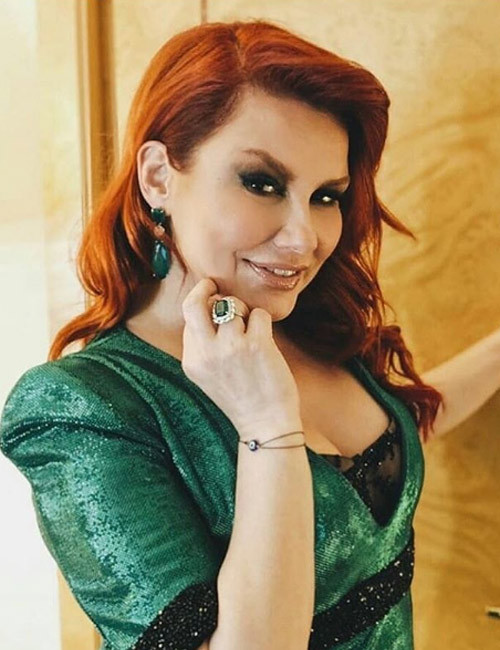 Deniz Seki'nin son halini görenler dondu kaldı 10 yıl gençleşmiş! - Resim: 1