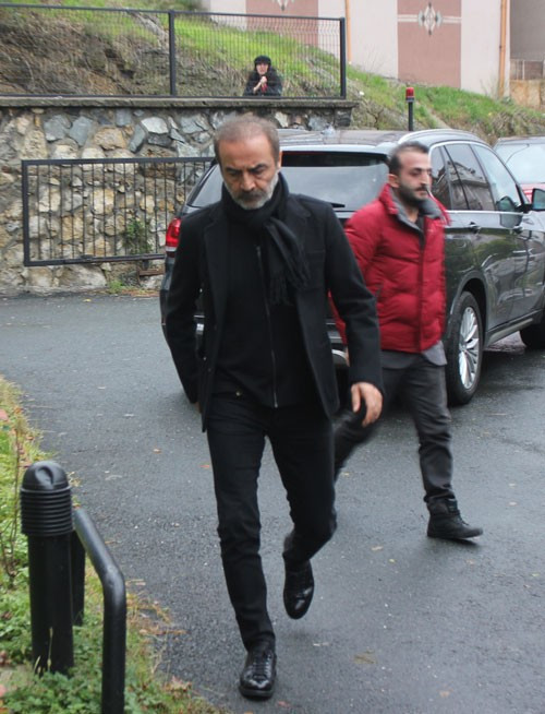 Olgun Şimşek gözyaşlarına boğuldu - Resim: 3