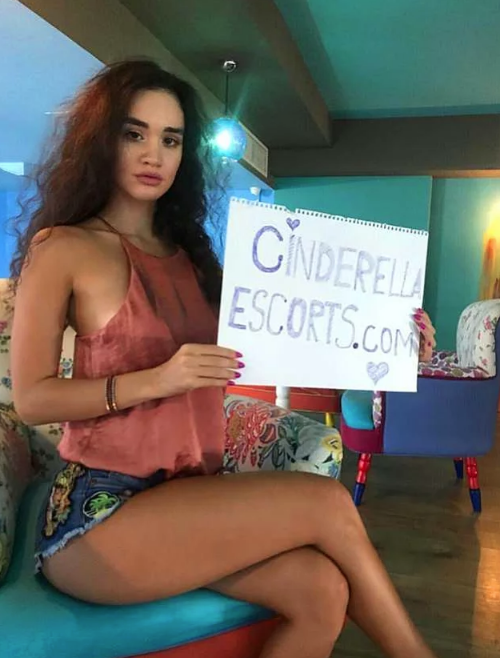 Fakir hayatına dayanamadı bekaretini satılığa çıkardı!  - Resim: 1