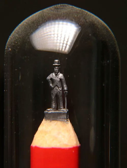 Bir kalemin ucuna dünyaları sığdırıyor inanılmaz - Resim: 2