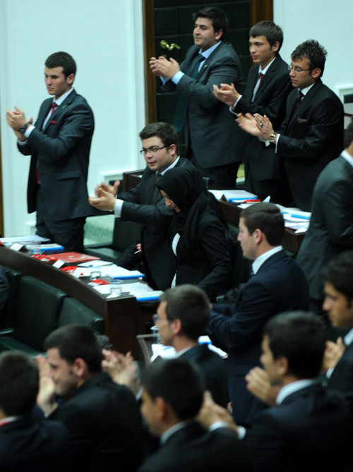 Ve türban Meclis'e girdi - Resim: 4