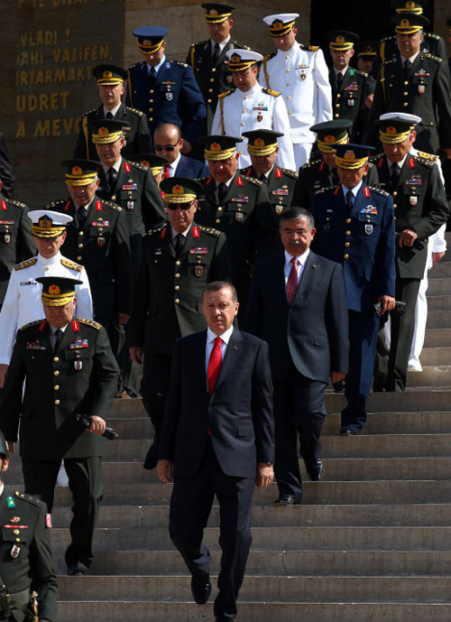 YAŞ üyeleri Anıtkabir'i ziyaret etti - Resim: 4