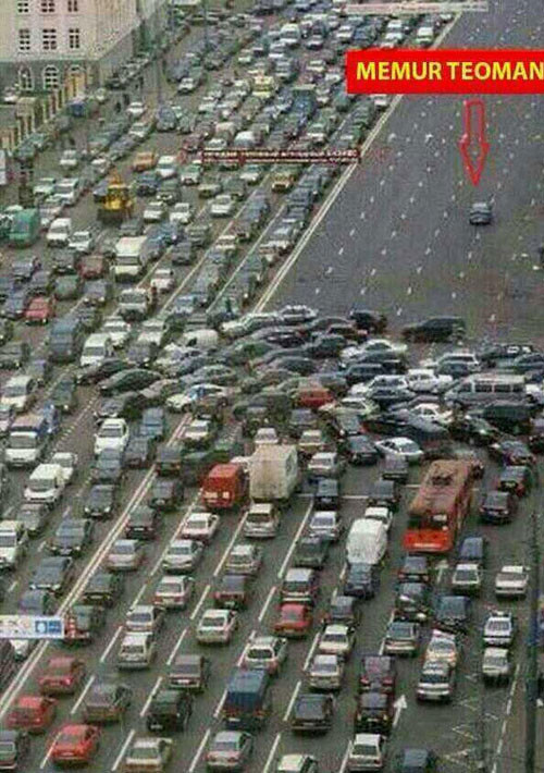 Sosyal medyayı sallayan 'memur Teoman' capsleri - Resim: 3