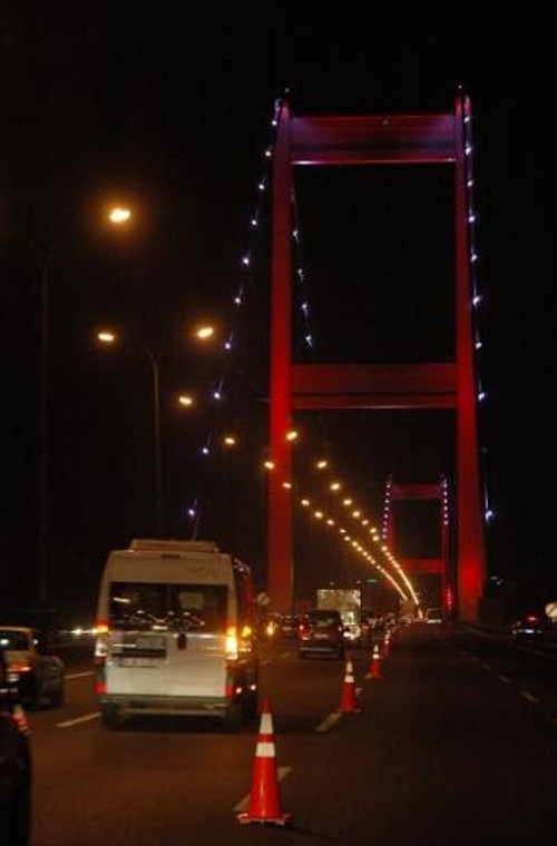 İstanbul'da trafik çilesi başladı! - Resim: 2