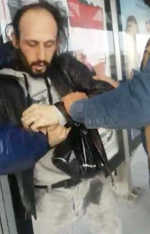 Metrobüs sapığı görüntülerini çeken kadın konuştu : Mastürbasyon yapıyordu - Resim: 4