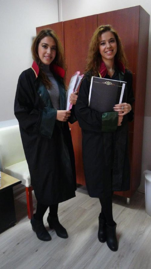 Cem Yılmaz'ın yeni gözde 'ikizler'ine bakın! Merve Çağıran ne yapacak? - Resim: 4