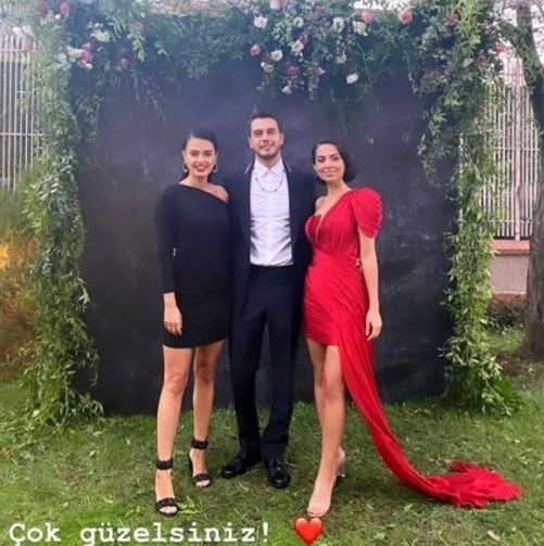 Evlilik yolunda ilk adımı attılar! İsmail Ege Şaşmaz, sevgilisi Hande Ünal nişanlandı - Resim: 3