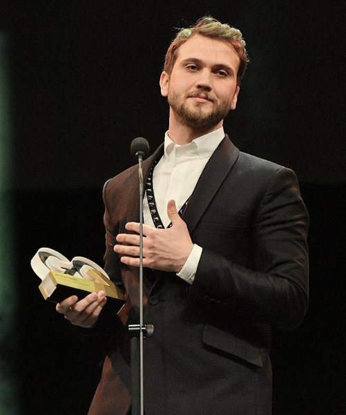 Çukur'un Yamaç Koçovalı'sı Atatürk rolü için imaj değiştirdi! Saçlarını ve sakallarını bakın nasıl değiştirdi... - Resim: 2