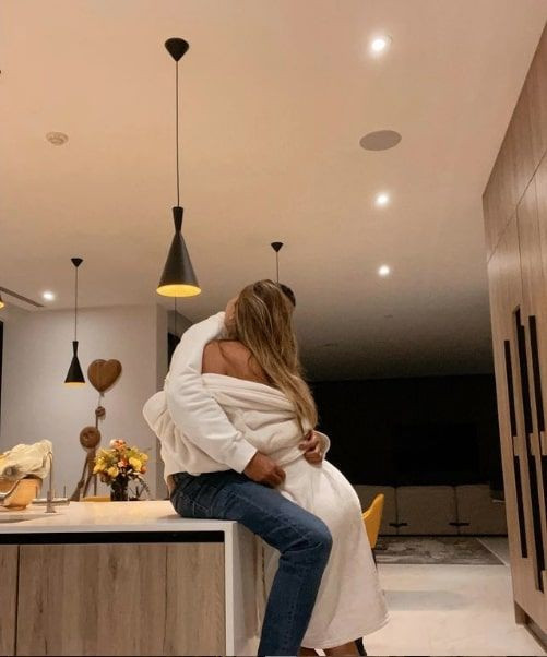 Şeyma Subaşı'na 'keşke giyinseydin' tepkisi direk dansı pozlarında olay detay! - Resim: 2