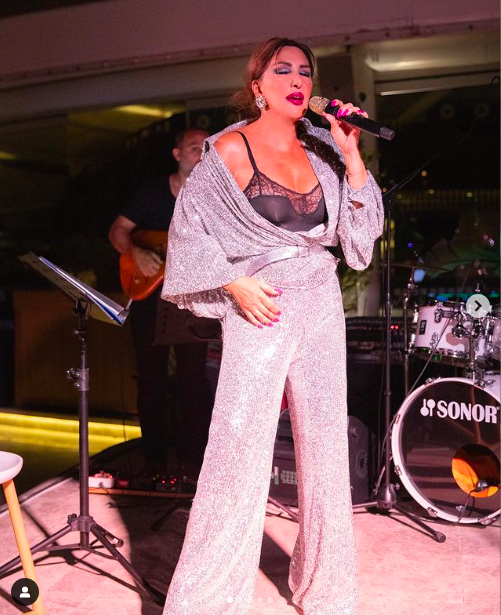 Menopoza girdin tövbe et mesajından sonra yine ifşa etti Nükhet Duru'dan kapak gibi ayar! - Resim: 1