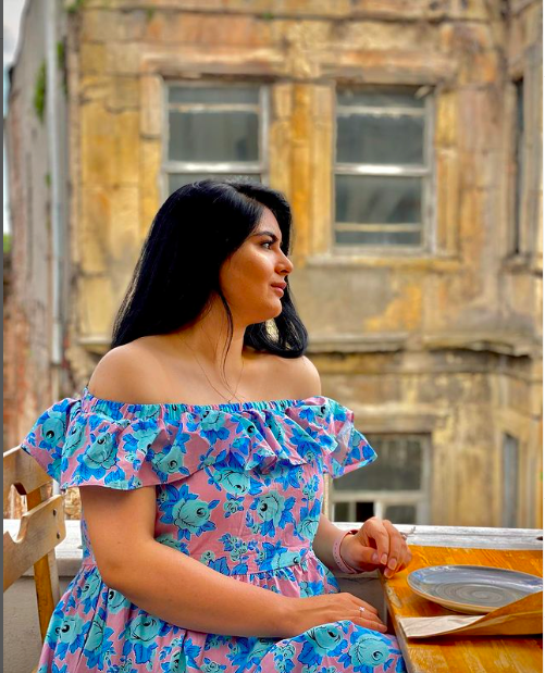 Mini etek, mayo derken şimdi de deri taytıyla gündemde! Hanife'nin tarzı yine dile düştü - Resim: 4