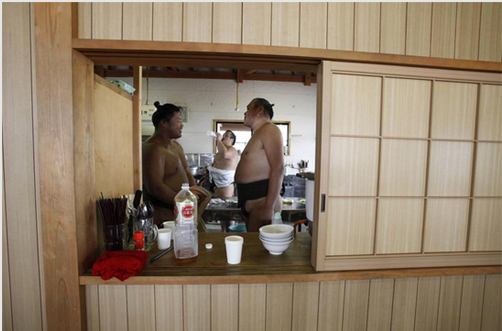 Sumocuların İlginç kampı - Resim: 1