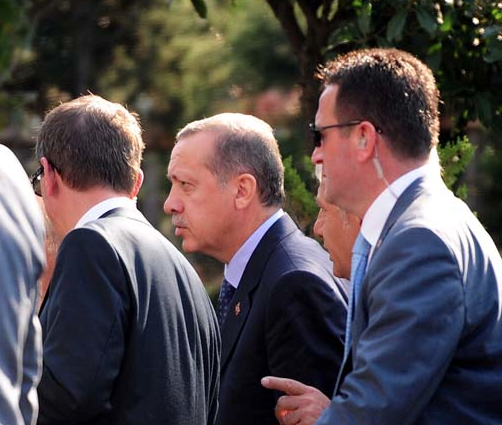 Cenaze törenine öyle isimler katıldı ki... - Resim: 1