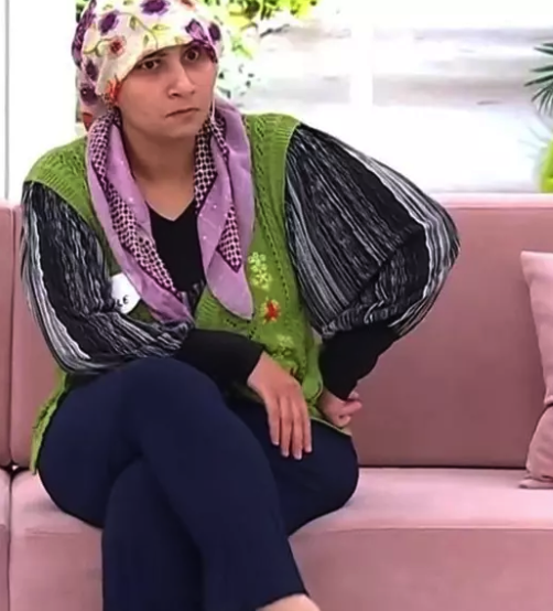 Esra Erol'un fenomen Cemile'si yıllar sonra ortaya çıktı, son haliyle dumura uğrattı! - Resim: 3