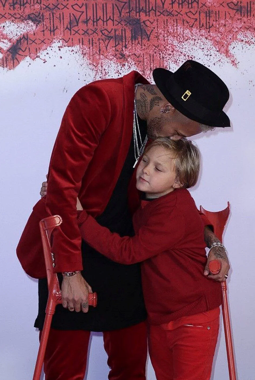 Sevgilisi hamileydi, Neymar ikinci kez baba oldu! Yıldız futbolcu, yeni doğan kızını böyle kucakladı - Resim: 4