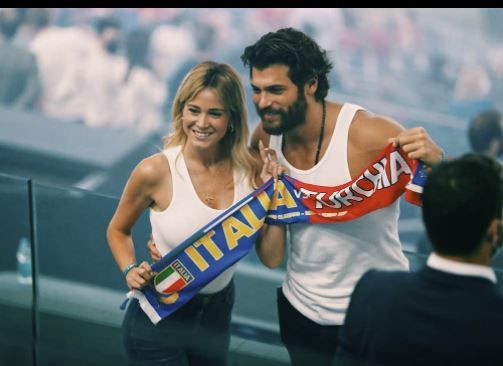 Türkiye-İtalya maçında Can Yaman'dan olay tepki! - Resim: 4