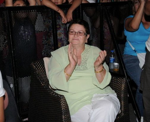 Hadise'nin annesi intihar etti kapıya polis dayandı! - Resim: 4