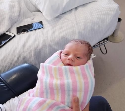 Youtuber Sarah Stevenson doğum anını paylaştı, rekor kırdı - Resim: 4