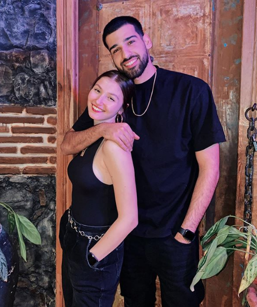 İlayda Akdoğan Coronavirüs nedeniyle İran'da mahsur kaldı geri dönemiyor - Resim: 1