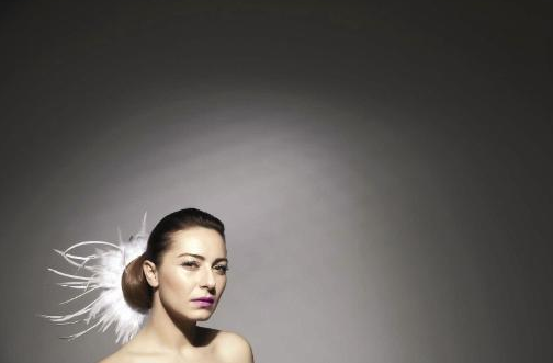 Ünlü kadınlar kanatlandı - Resim: 2