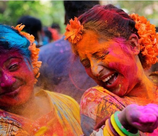 Gerdek gecesi gelinin annesi... Geleneğe bakın! - Resim: 2