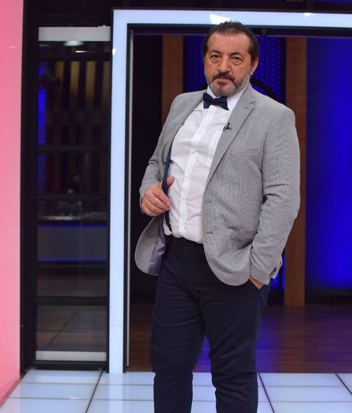 Ünlü şef Mehmet Yalçınkaya'ın oğlunu görenler inanamadı! Yakışıklılığıyla büyüledi ''Babasının kopyası'' - Resim: 4