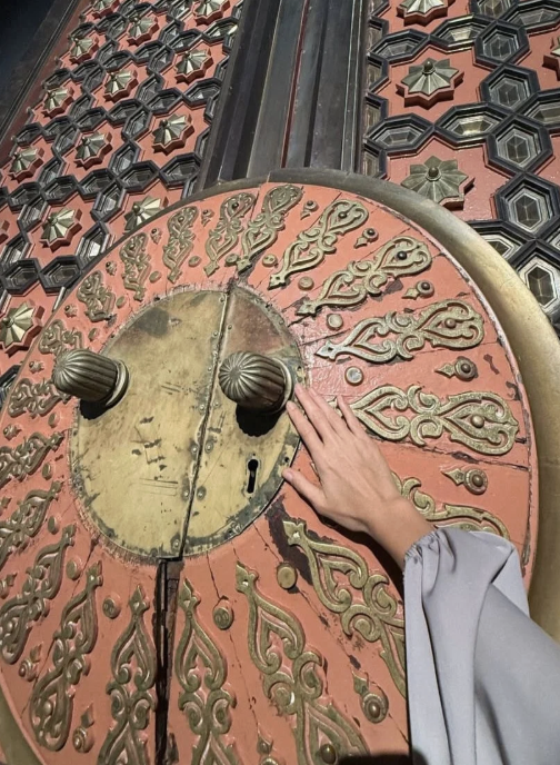 Türkiye güzeli Tuğba Melis Türk kutsal topraklarda! Umre ziyaretinden paylaştı - Resim: 3