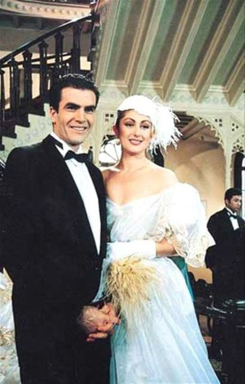 Muazzez Ersoy'un ilk eşi İsmet Özhan kimdir kaç yaşında son haline bakın - Resim: 0