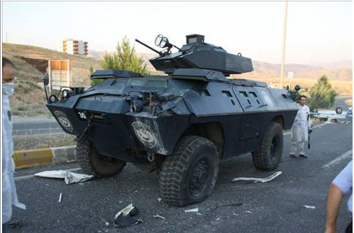 Panzerle otomobil çarpıştı! - Resim: 2