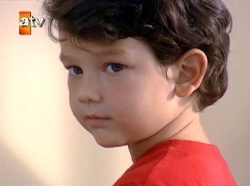 Aliye'nin oğlu Arda büyüdü! Yeni halini görün - Resim: 1