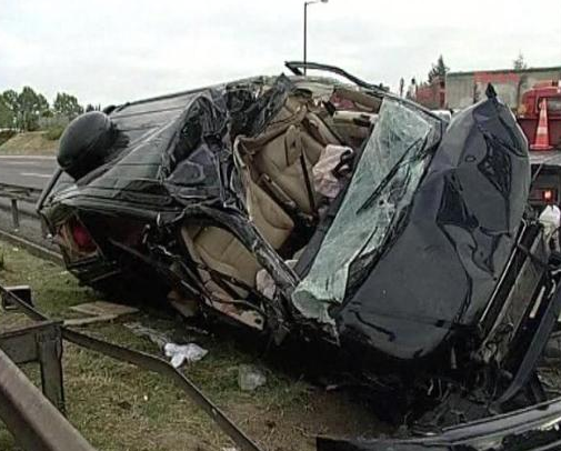 Sanatçı Bengü ölümden döndü - Resim: 1