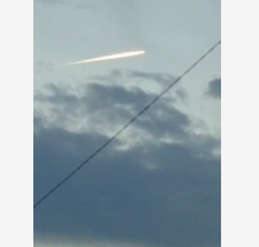 Depremden sonra gökyüzünde görülen gizemli cisim - Resim: 2