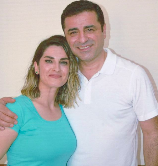 Başak Demirtaş hakaret olayı nedir twitter'da TT oldu - Resim: 0