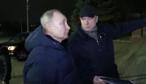 Gece helikopterle Donbas'a inip araç süren Putin'e Ukrayna'dan 'hırsız' benzetmesi - Resim: 0