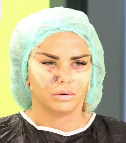 Katie Price'ı estetik tutkusu İstanbul'a getirdi - Resim: 3