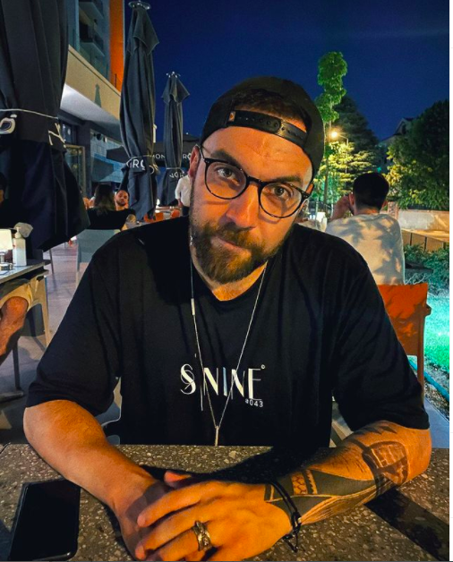 Sercan Yıldırım kaç yaşında aslen nereli eşi Nihan Yönel kimdir? - Resim: 4