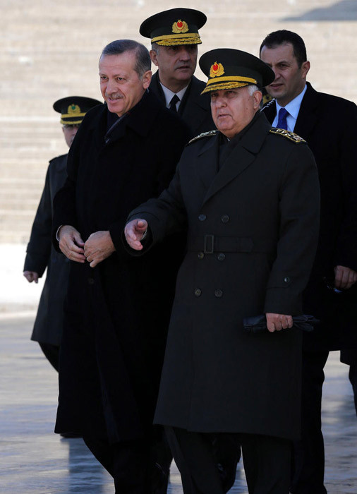 Erdoğan ve Özel'den neşeli pozlar - Resim: 2