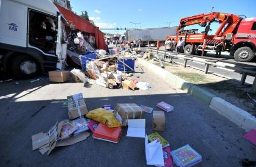 Bursa- İstanbul karayolu savaş alanı gibi! - Resim: 4