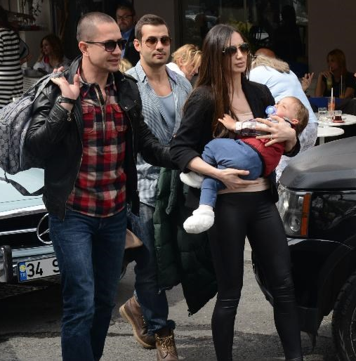 Emre Aşık'ı FETÖ'cü diye suçlamıştı! Yağmur Aşık'ın olay ihanet görüntüleri - Resim: 1