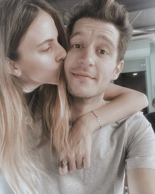 Yeni boşanan Melis İşiten cinsel organa meraklı değilim deyip ateş püskürdü - Resim: 1