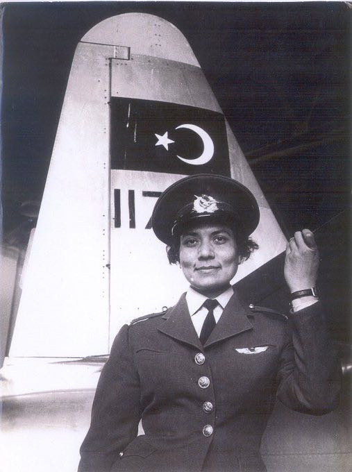 NATO'nun ilk kadın jet pilotu Türk'tü! Albay Leman Bozkurt Altınçekiç unutulmadı - Resim: 0