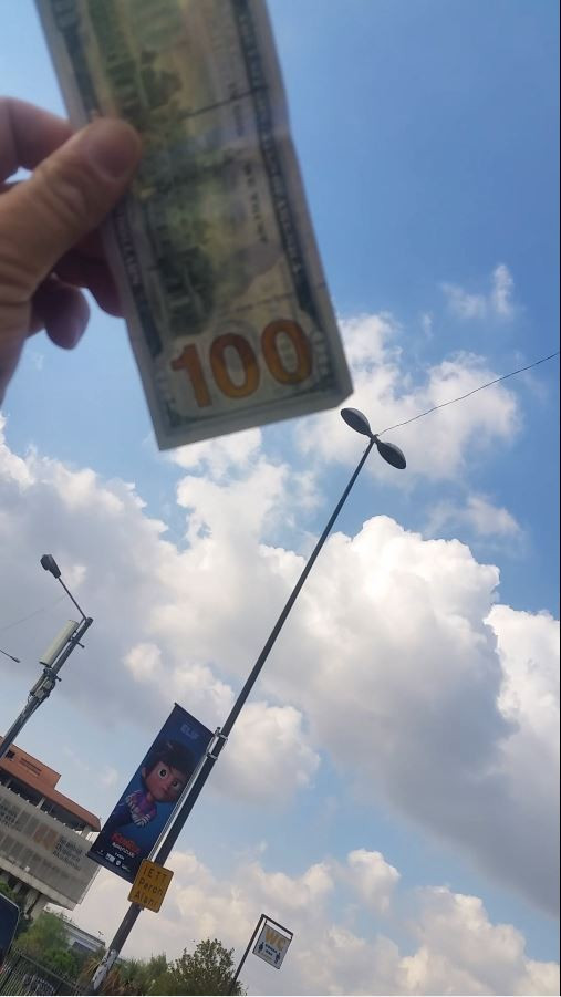 Turiste sahte dolar veren taksici ile Uberci yumruk yumruğa kavga etti! - Resim: 3