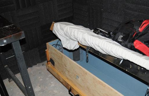 Çocuklara işkence için evide zindan kurmuş - Resim: 4