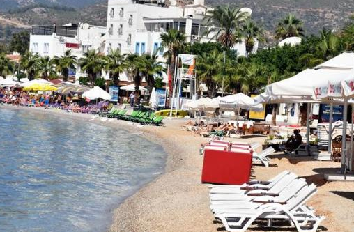 Bodrum sahilleri bomboş kaldı - Resim: 3