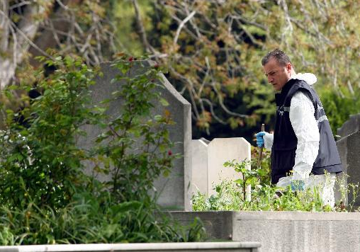 Kozlu Mezarlığı'nda bomba araması - Resim: 2