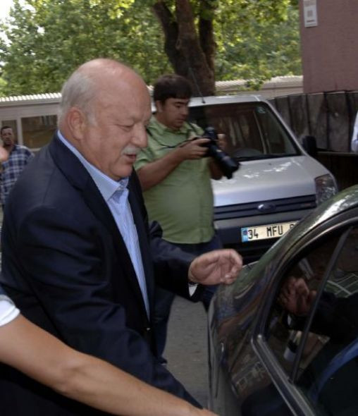 Trabzonspor Başkanı gözaltına alındı - Resim: 2