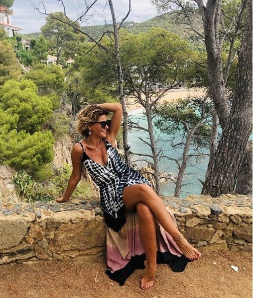 Gülben Ergen'in mayolu yaza veda pozu olay oldu! Binlerce beğeni aldı - Resim: 1