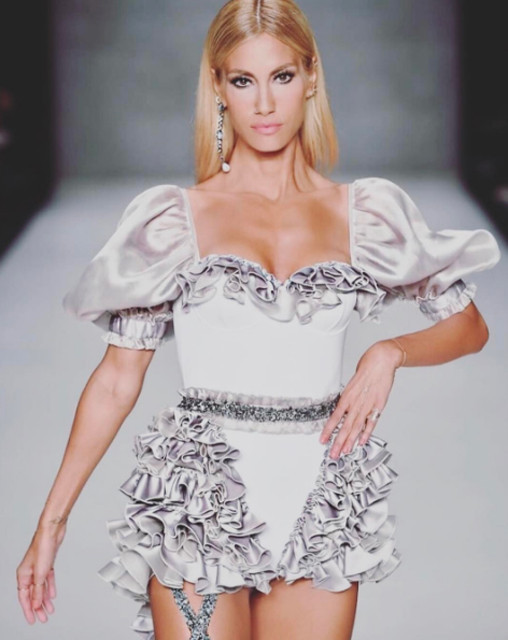 Çağla Şıkel'e büyük şok tam 1 milyon lira... - Resim: 2